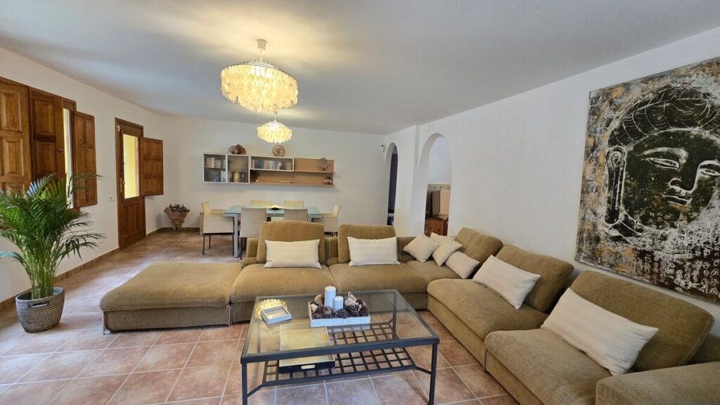 Casa Rural Refugi del Bosc (2)